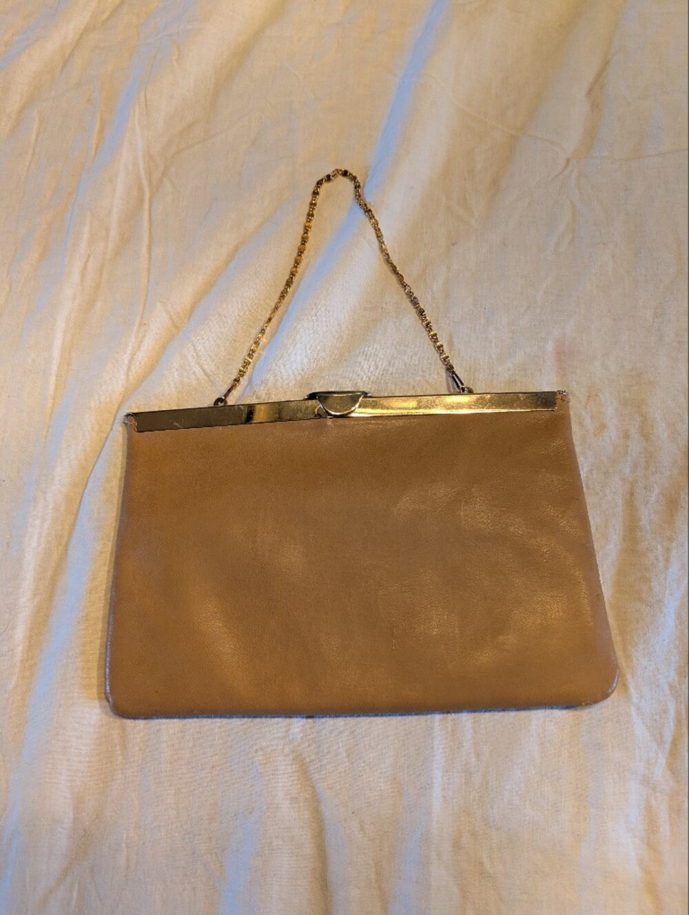 2/40$ Vintage Brown Leather Clutch with Gold Chain